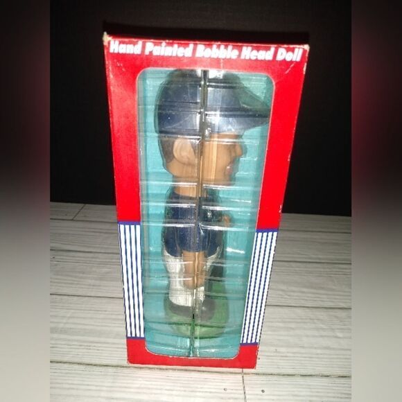 Ichiro Suzuki #51 MLB Seattle Mariners Bobble Head Doll 2001 Bobble Dobble - Picture 4 of 8